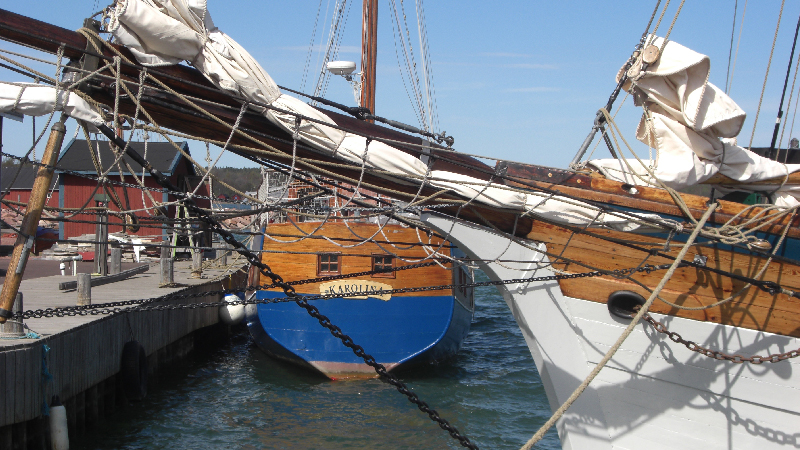 MARIEHAMN MED UTFLYKTER